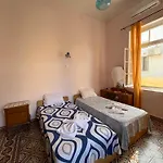 Shared House , Private Rooms With Garden